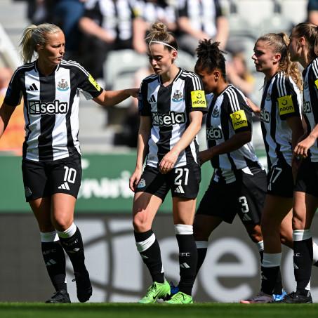 Newcastle United Women celebrate