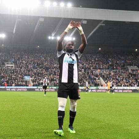 allan-saint-maximin-pre-match